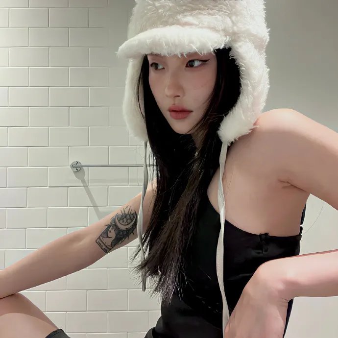 白桦林中的哨所